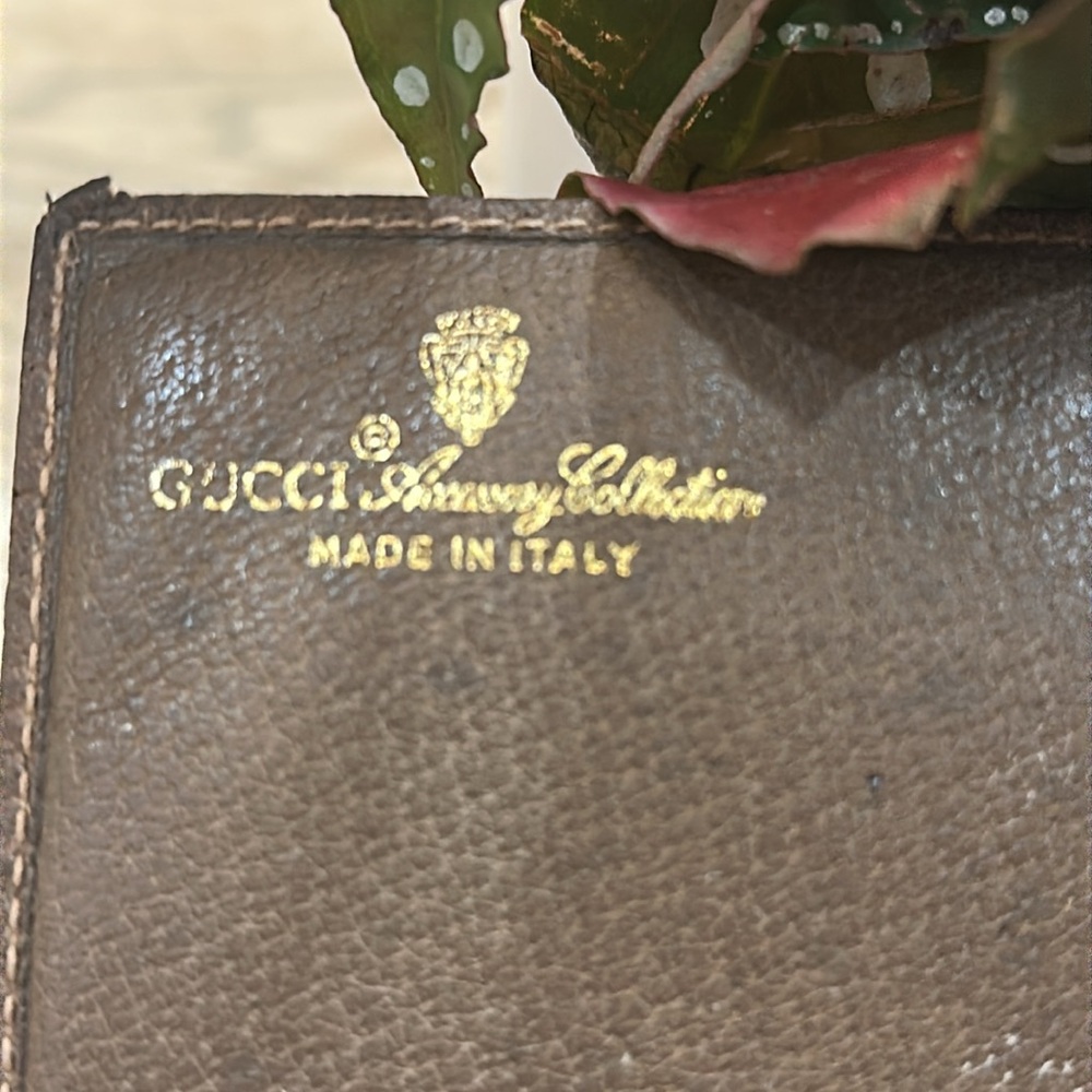 Gucci Wallet Accessory Collection - Picture 10 of 12